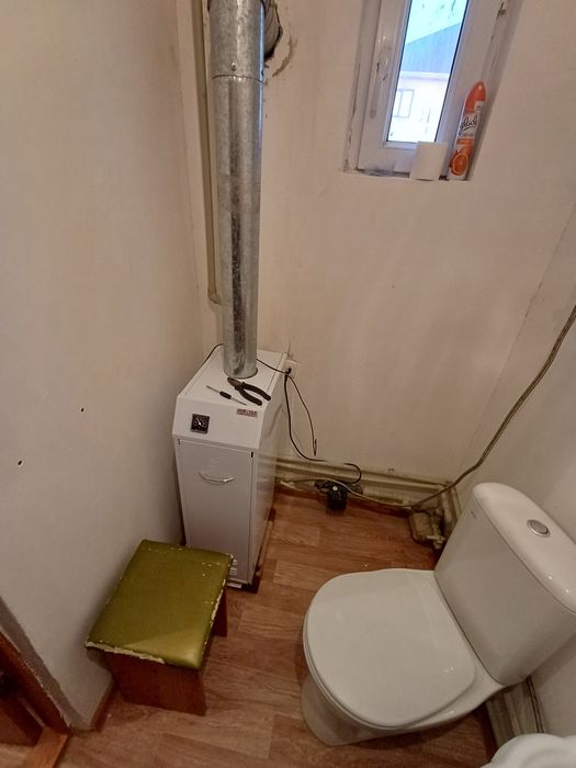 Продам времянку с участком. Самал 4-ул 17-дом