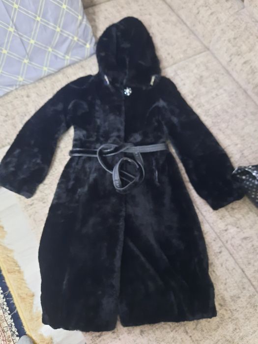 Продам шубу из Мутона