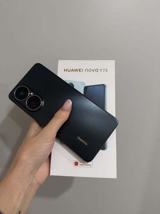 Продам смартфон Huawei