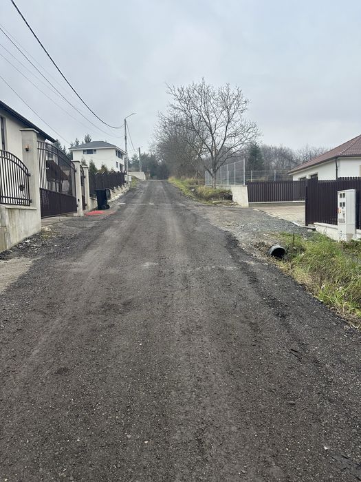 Teren intravilan str Dâmbului 3