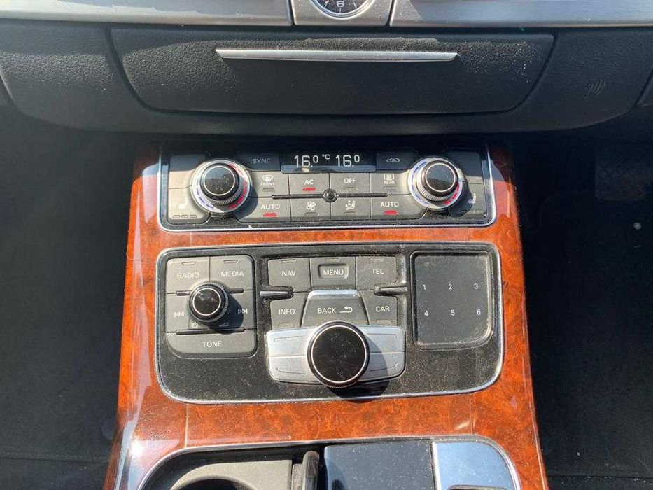 Dezmembrez Audi A8 4H/Bara/Oglinda/Far/Stop/Haion/Parbriz/Usa/Geam