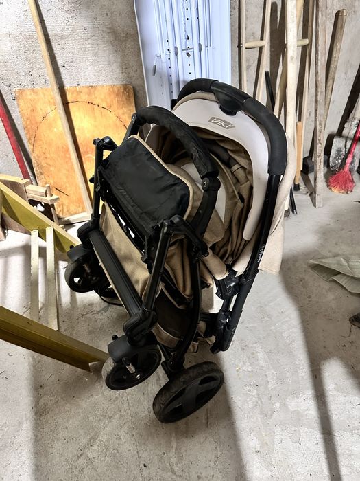 Продается детская коляска б/у