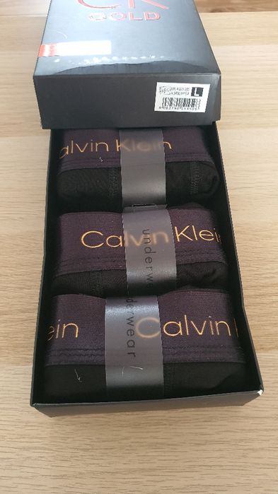 Set 3 boxeri Calvin Klein mărimea L la cutie