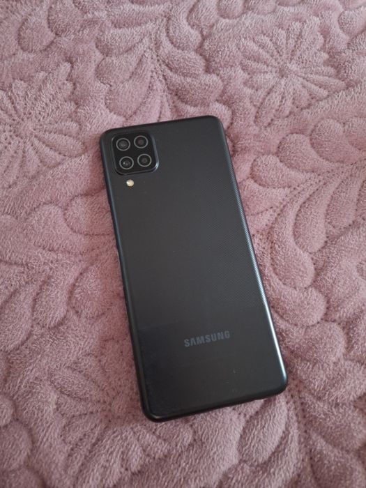 Vând Samsung A12
