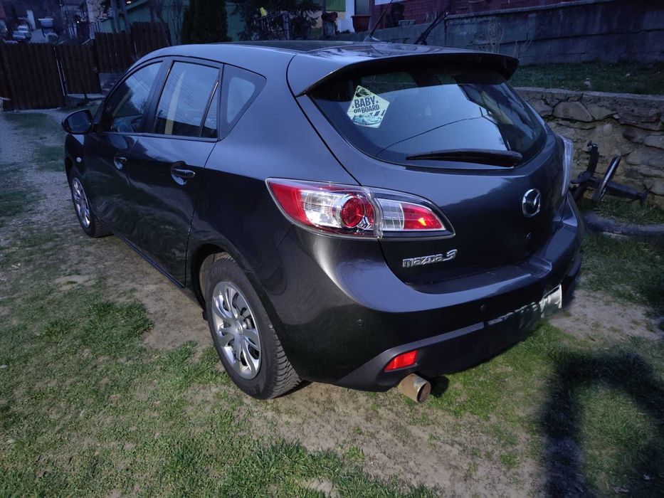 Mazda 3 – 1.6 Benzină – 2011 – 176.000 km – Dotată + 2 seturi anvelope