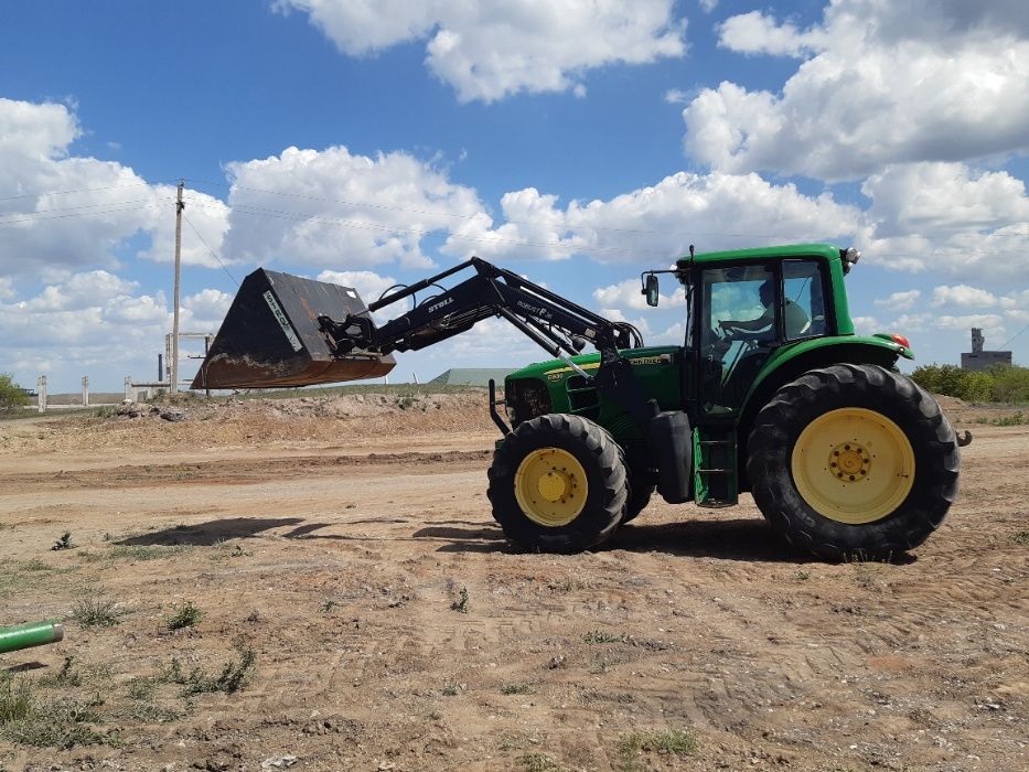 Трактор JOHN DEERE 6930