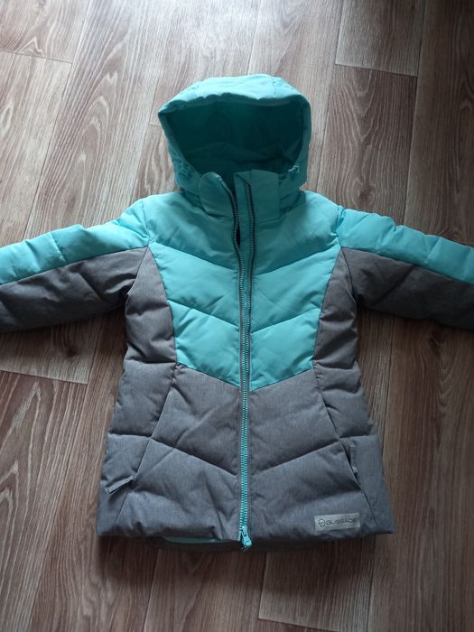 Продам  куртку Glissade 134-140