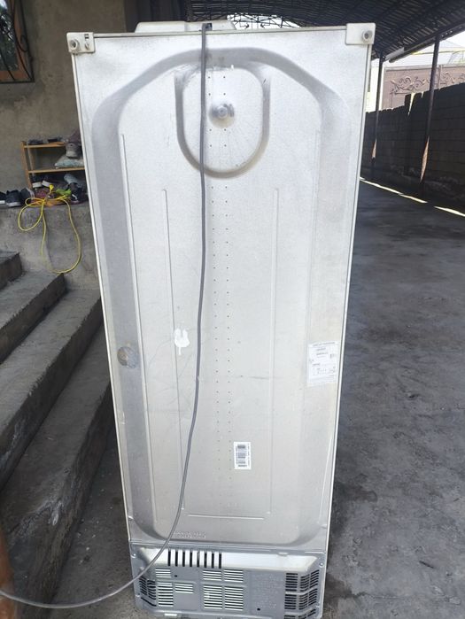 Продам холодильник ,LG