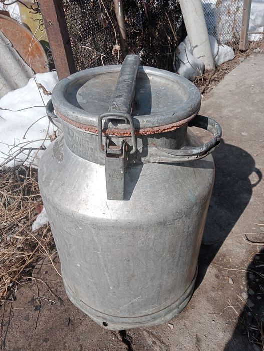 Алюминиевая фляга.