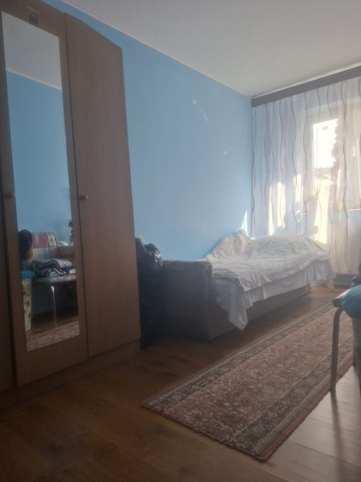 Vand apartament  2 camere