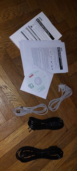 UPS APC SRV1KI Easy, 1000VA/800W, 3 prize IEC C13