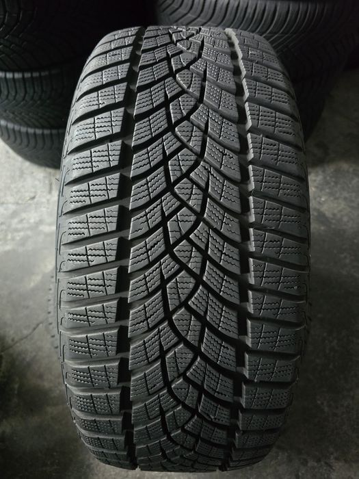 Goodyear 225/45 R18 95V MS iarnă