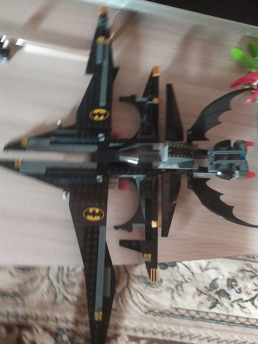 Продам космолёт Бэтмен Лего.