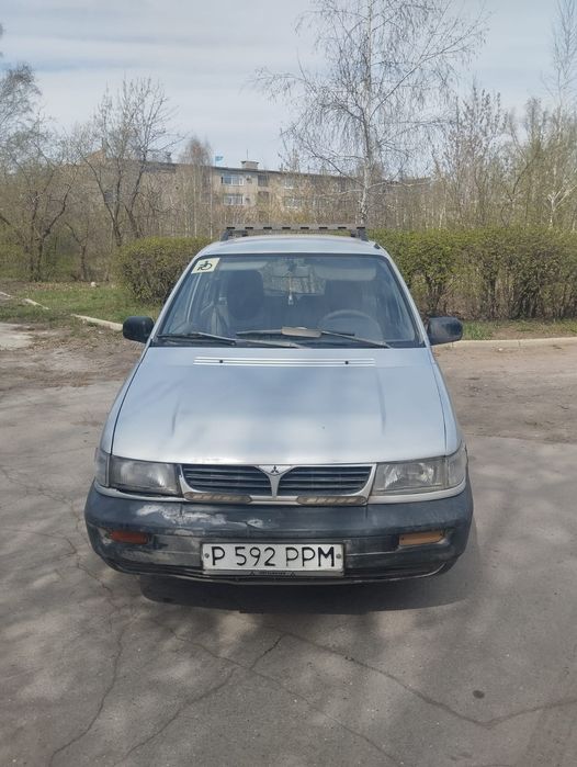 Продам Митсубиси Спейс рунер Mitsubishi space runer