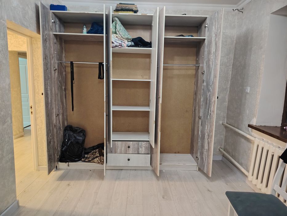 Продам шкаф для спальни