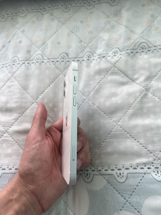 iPhone 12 sotiladi naxtga obmen yuq