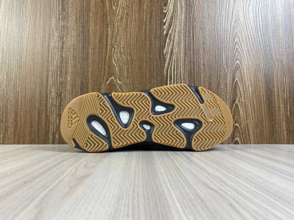 Adidas Yeezy Boost 700 Utility Black