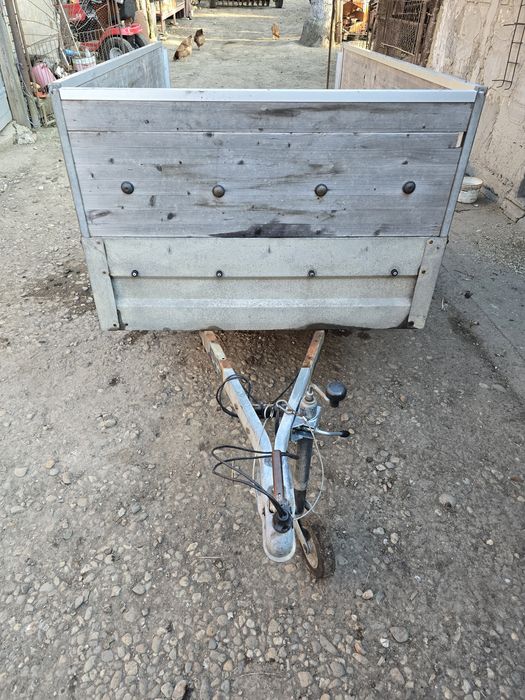 Remorcă auto 750 si 600 kg