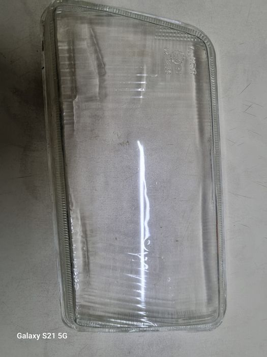 Продам стекла фар