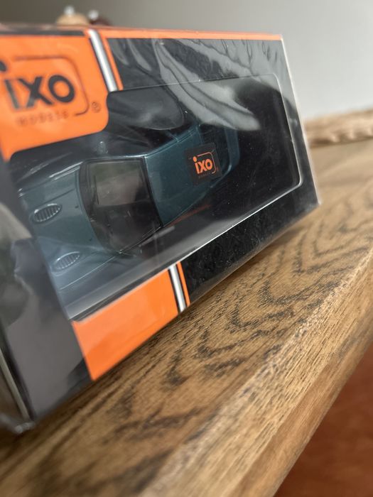 Ford Escort RS Cosworth – Ken Block – 1:43 – IXO Models