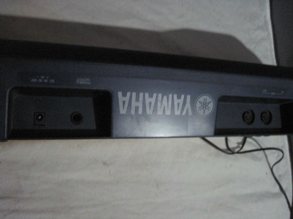 Orga Yamaha PSR-140