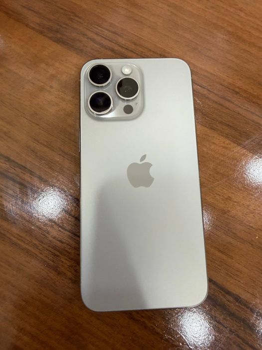 iPhone 15 Pro Max