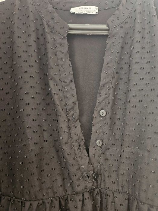 Рокля Reserved .