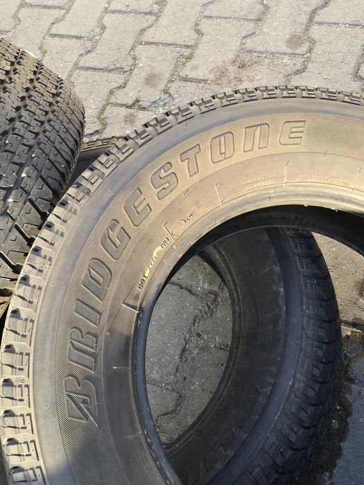 255 70 18 Bridgestone 2бр.