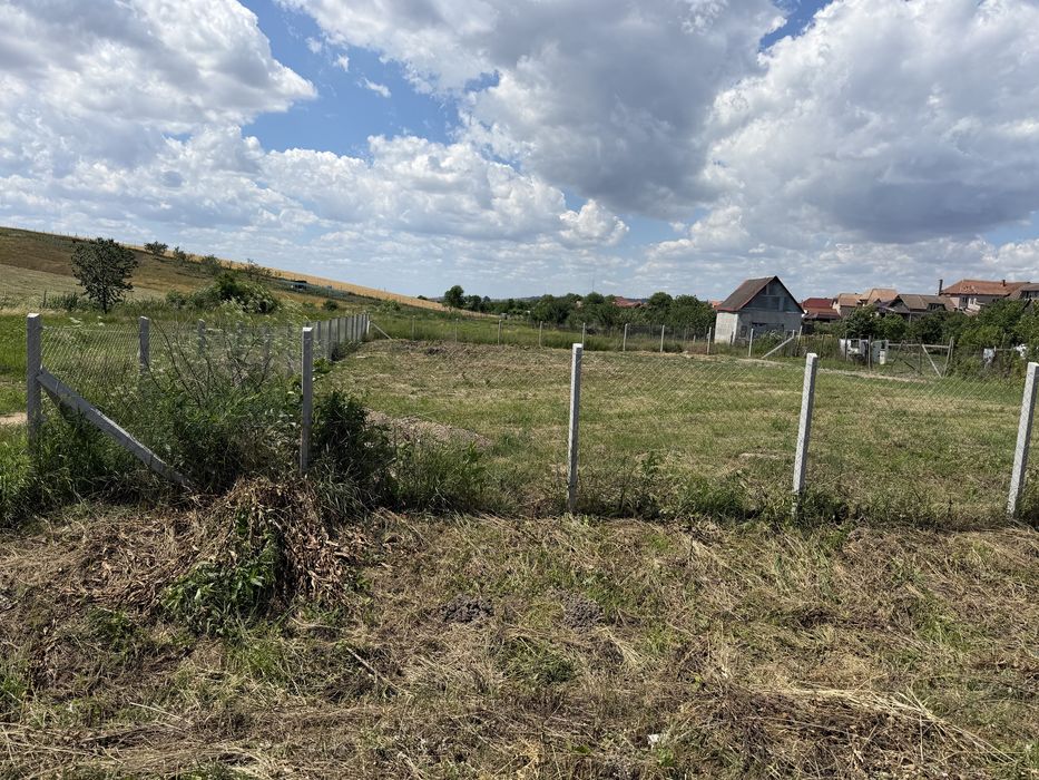 Teren intravilan in Cheriu