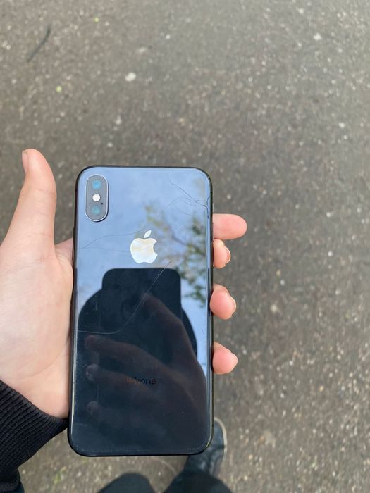 iPhone X в идеальном состояние