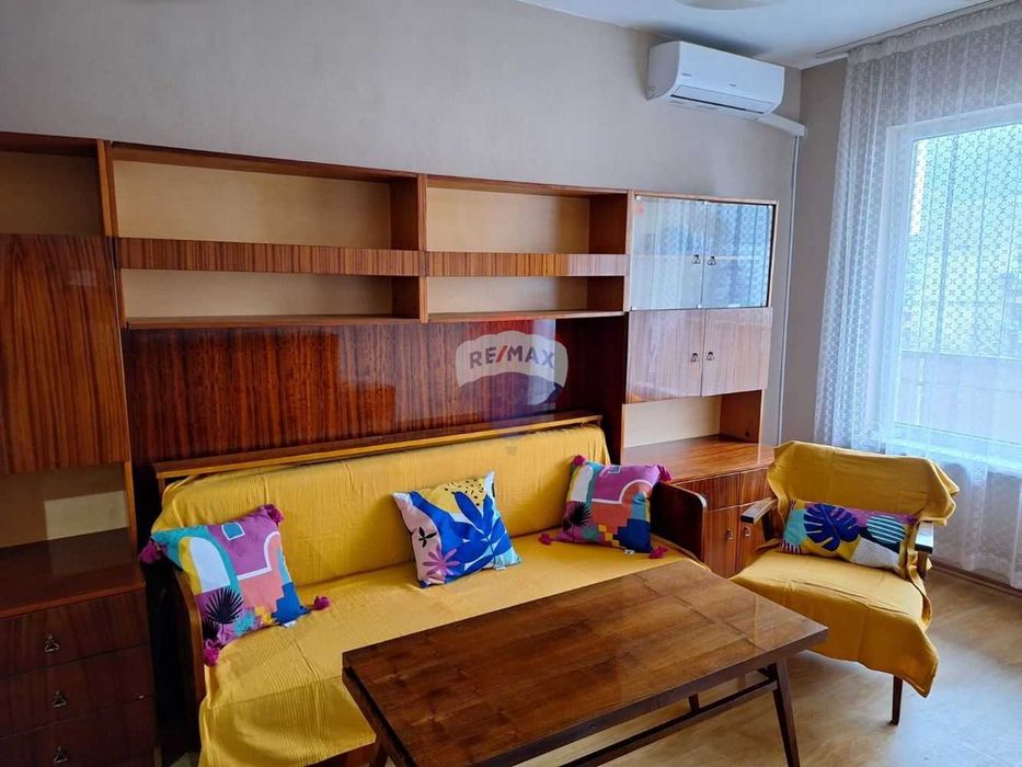 Дава се под наем Четиристаен апартамент в Варна, Център - 98 кв.м за 508.47 € - Снимка #8