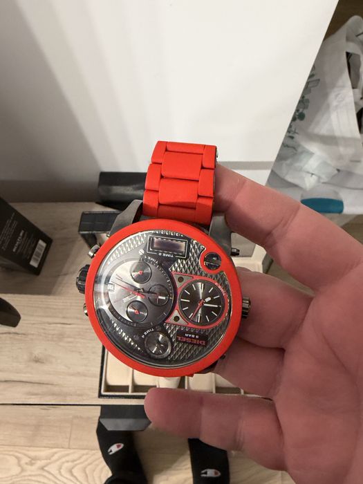 5 ceasuri diesel si 1 guess