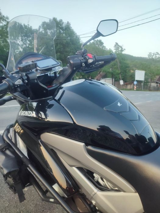 Vând Honda Crossrunner