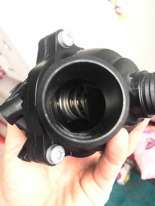 Термостат за  BMW 5 (E60) 525i