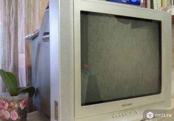 Телевизоры 2004 года. Телевизор самсунг кинескопный 2000. Телевизор Samsung кинескопный 52 см. Телевизор самсунг старый кинескопный. Телевизор Samsung кинескопный 2000 год.