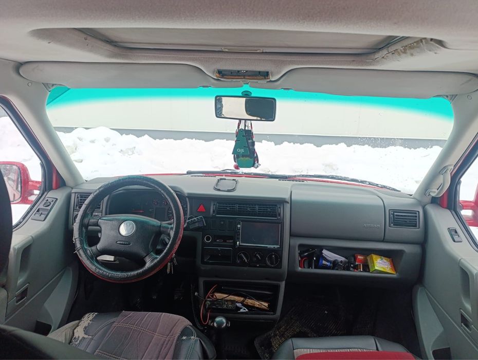 VW Transporter 2.5 TDI – 102 CP – ACV – 2003