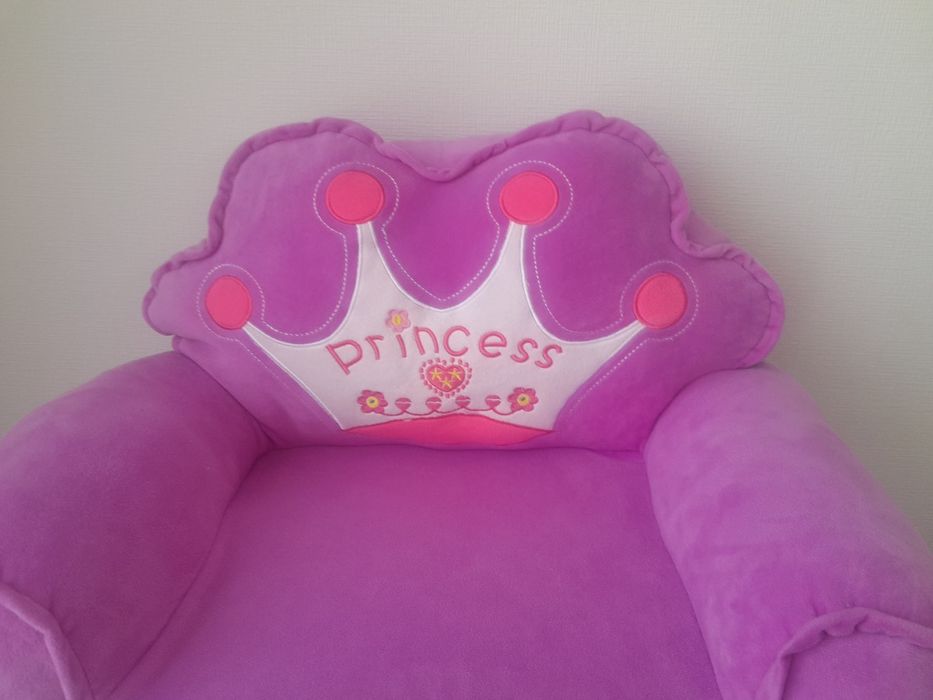 Продам детское кресло для девочки