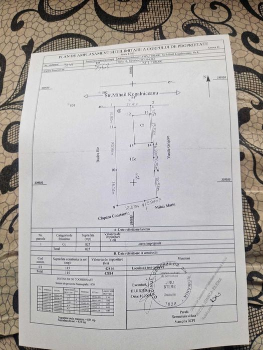 Vand casa cu teren de 900 m² Pret negociabil