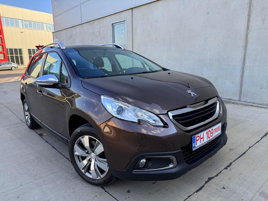 Peugeot 2008 peugeout 2008-1.2benzina -suv / navi / garantie / rate