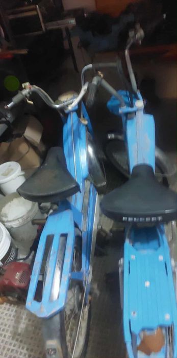 Vând mopeduri funcționabile