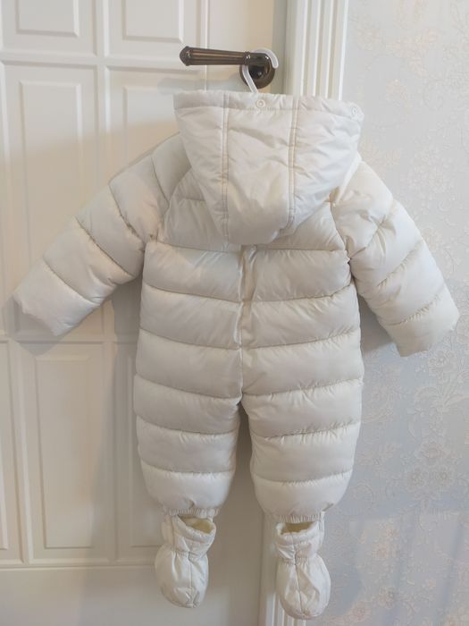 Детские вещи (комбинезон, игрушки))