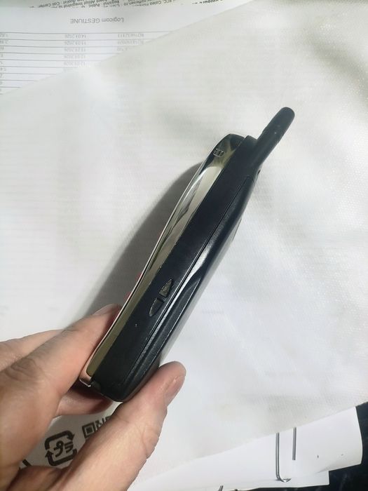 Nokia  5110 Cylon ( decodat, aproape impecabil)