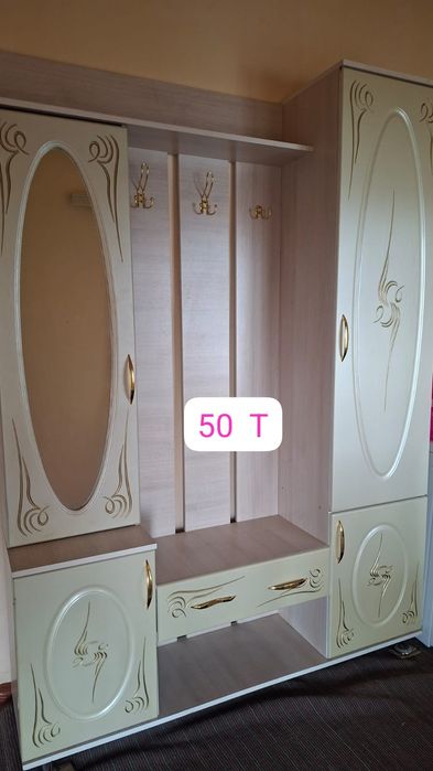 Мебель для спальни, прихожей. телевизор