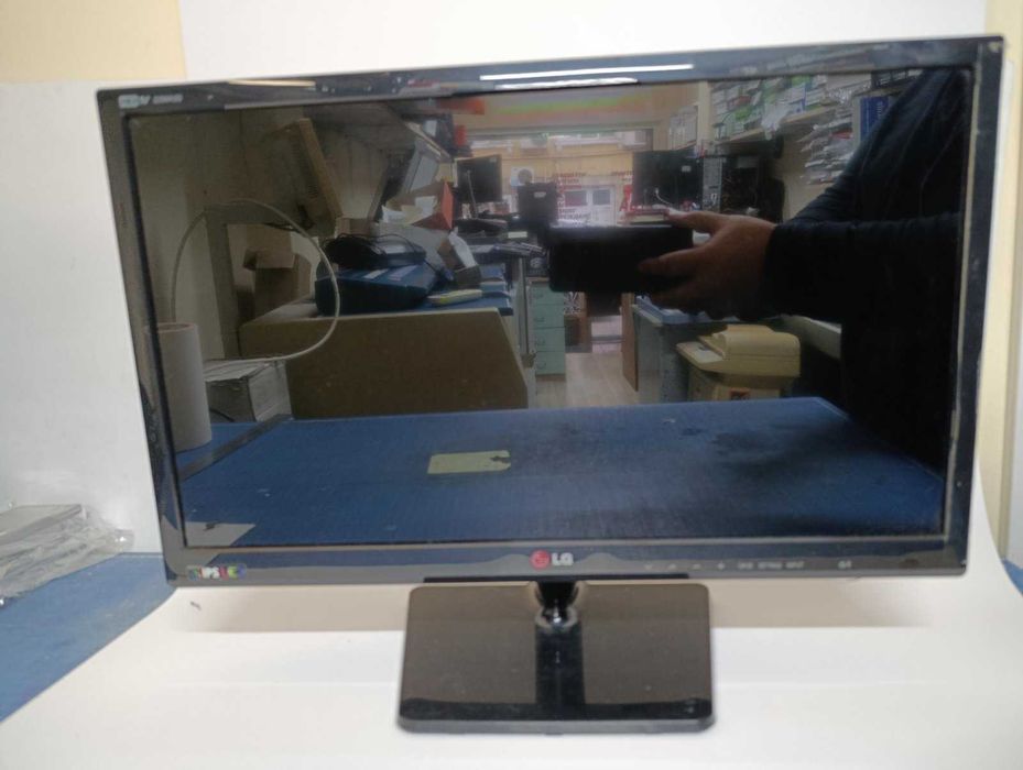 Продавам компютър HP, принтер HP и монитори