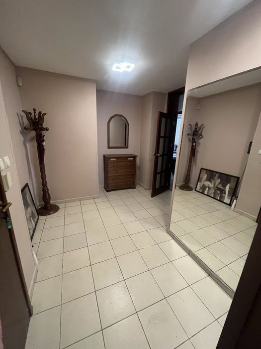 Продава се Двустаен апартамент в София, Хладилника - 100 кв.м за 3390 €/кв.м - Снимка #1