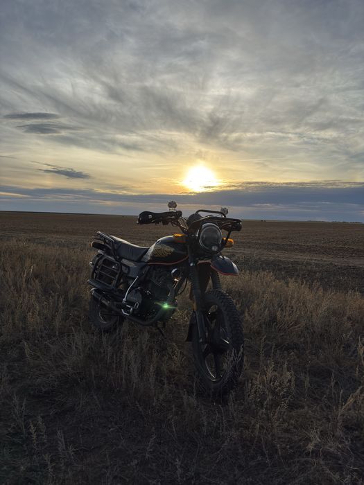 Продам GSX Suzuki 200кубов 2025года