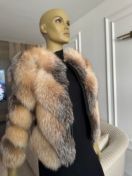 Haina de blana eleganta