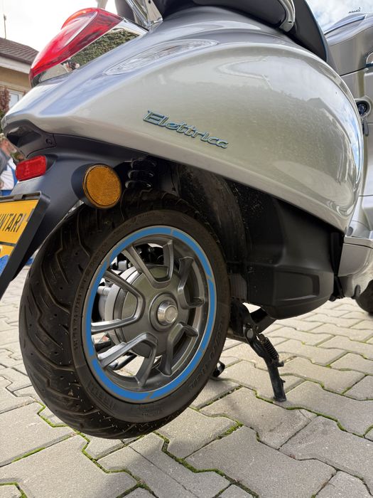 Vand Vespa Elettrica 50 (2020), 1900km, electrica, Buc.