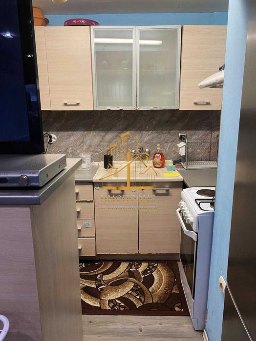 Продава се Тристаен апартамент в Варна, Автогара - 92 кв.м за 1497 €/кв.м - Снимка #2