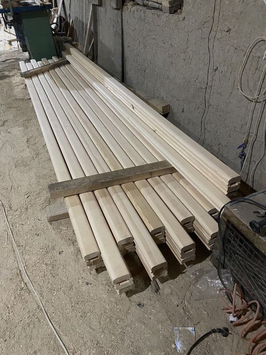 Поручень из натуральной древесины